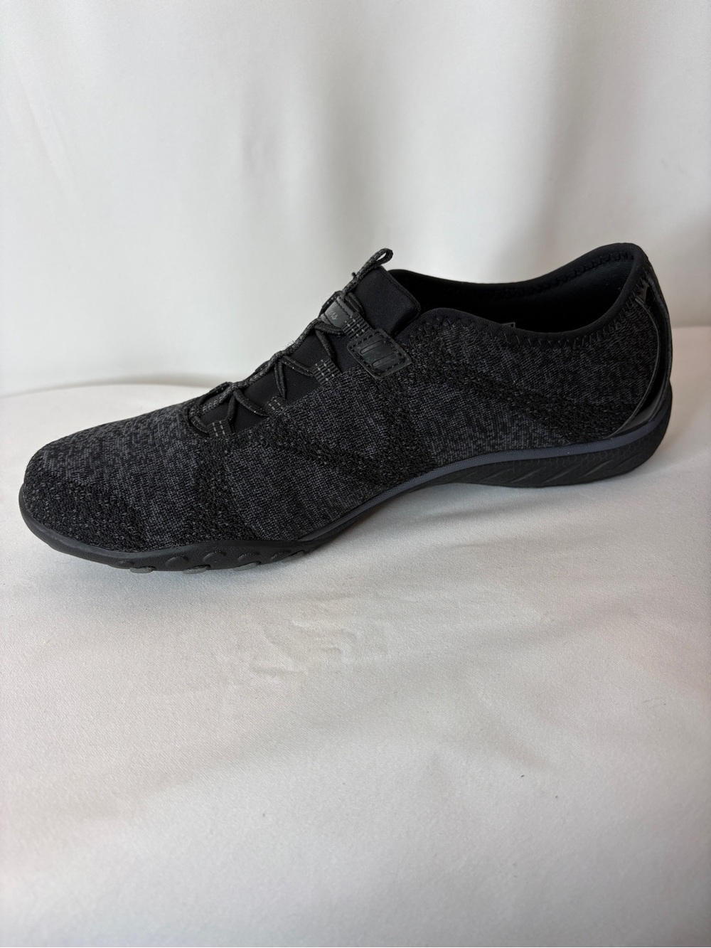 Skechers Women's Black Knit Slip-On Sneakers